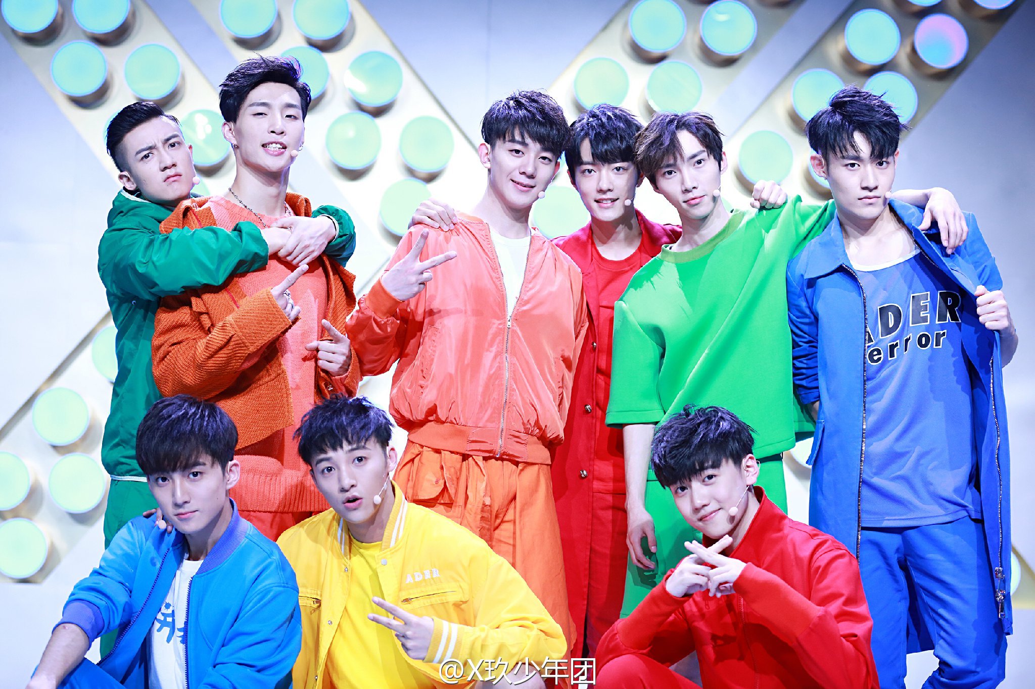 乐男子演唱组合,由 a target="_blank" href="/item/赵磊/19326043"