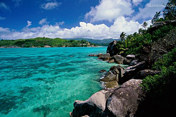  b>塞舌尔 /b>(seychelles),是坐落在东部非洲印度洋上的一个群岛国家