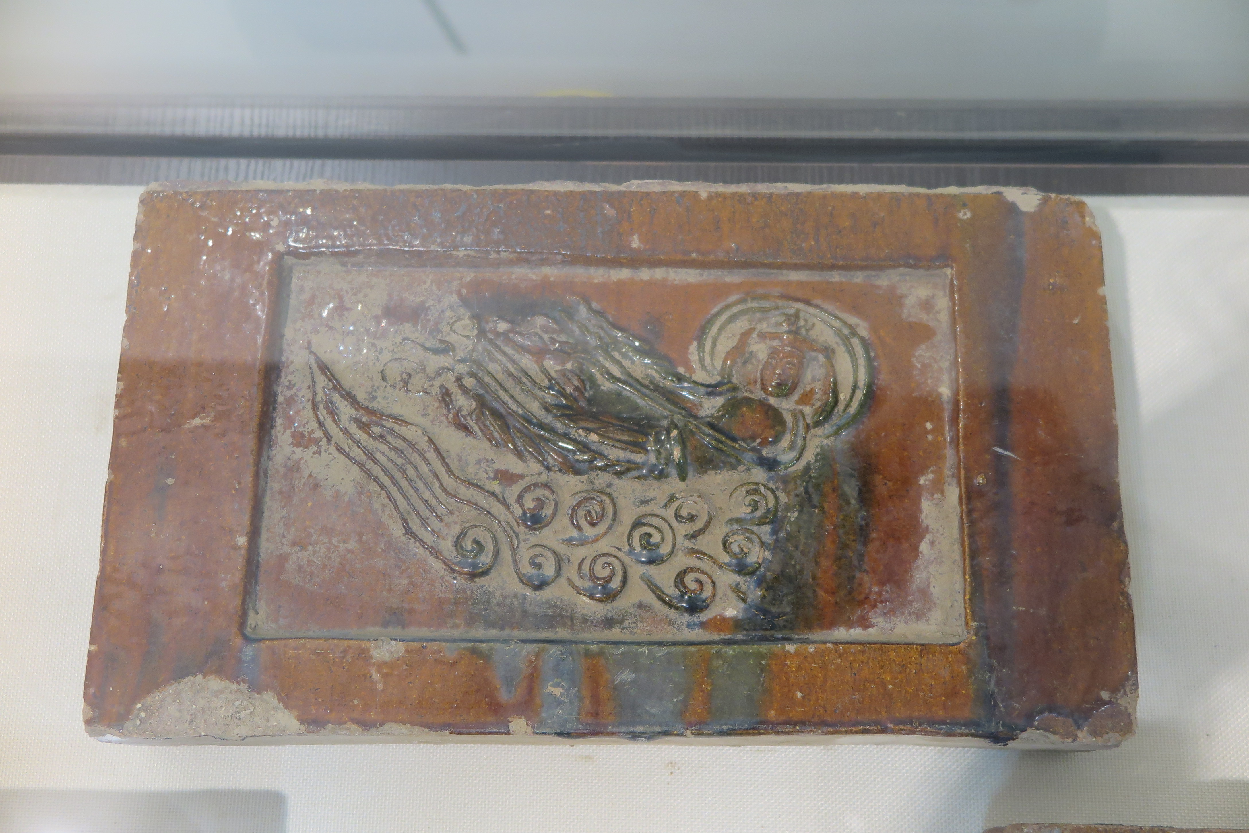  p>琉璃飞天纹砖  宋代(960年—1279年)  开宝寺  借展品 魏威工作室 