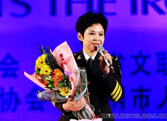  p>《永远的花样年华》是华语歌手孙丽英演唱的一首单曲. /p>