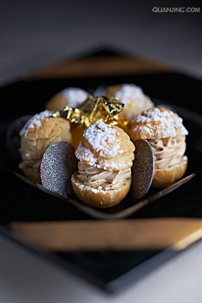  p>泡芙(puff)是一种源自意大利的甜食.