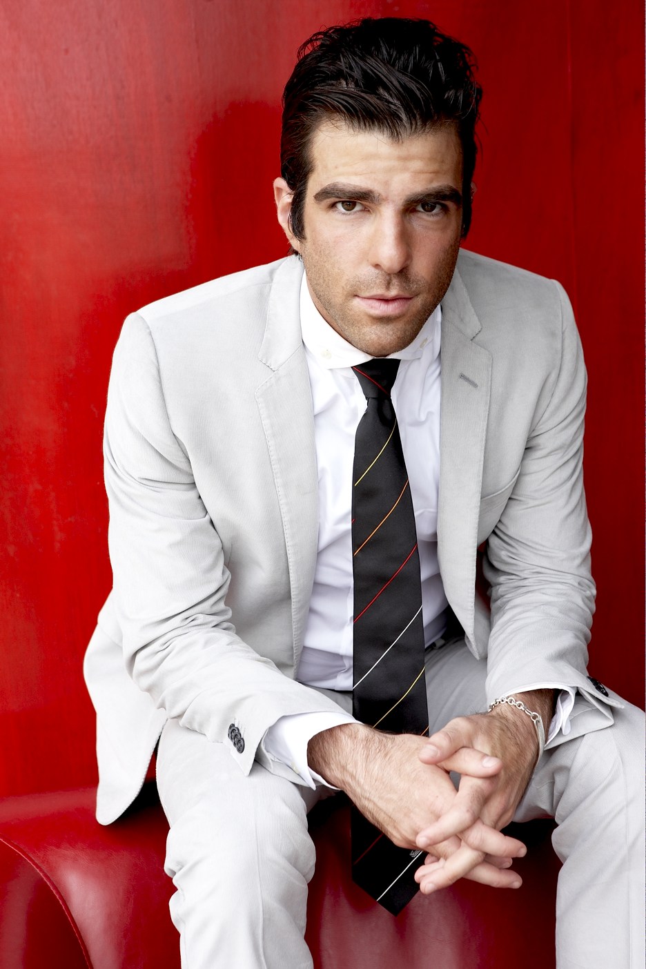  p>扎克瑞·昆图(zachary quinto),1977年6月2日出生于美国宾夕法尼亚