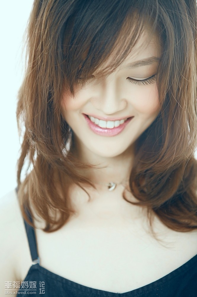 部,作者是台湾女作家 a target="_blank" href="/item/左晴雯/366568"