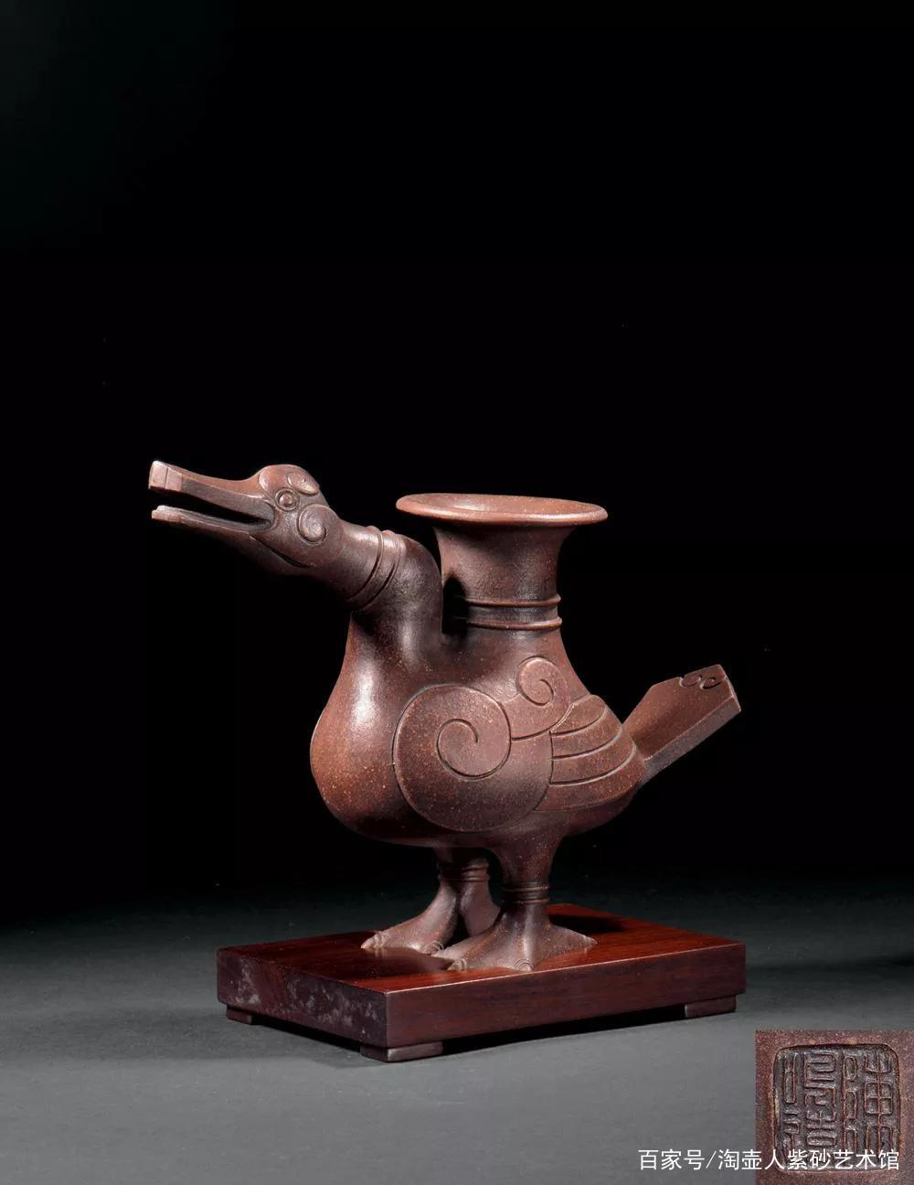 仁】『清・陳光用款・古紫砂彫・方壺』極細工 古賞物 中国古玩 古美術