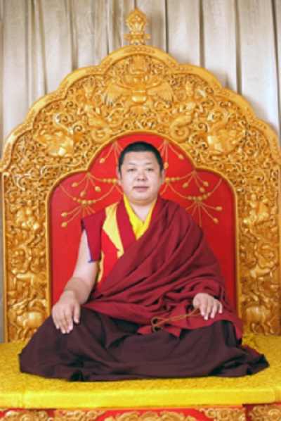  p>普巴扎西仁波切,出生于1968年的理塘喇嘛垭,是四川省甘孜州理塘县