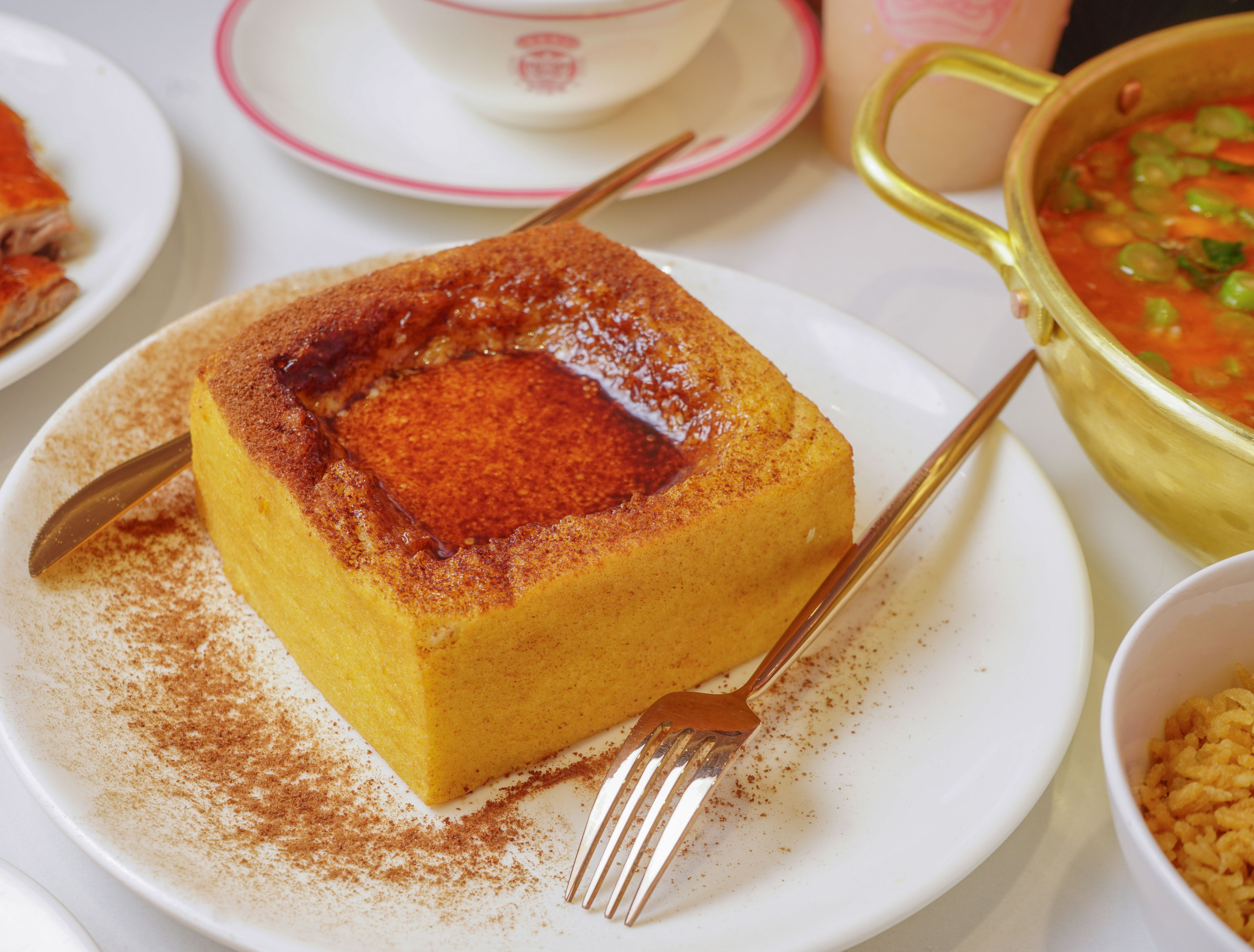 data-ctrid="sezbgpa48wdg">漏奶华,港式甜品之一,主要食材为吐司