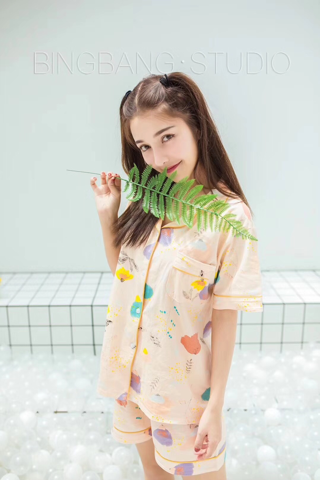  p>再米热·艾海提,1994年6月26日出生于新疆维吾尔自治区库尔勒市