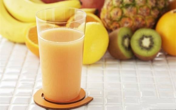 香蕉雪梨生菜汁