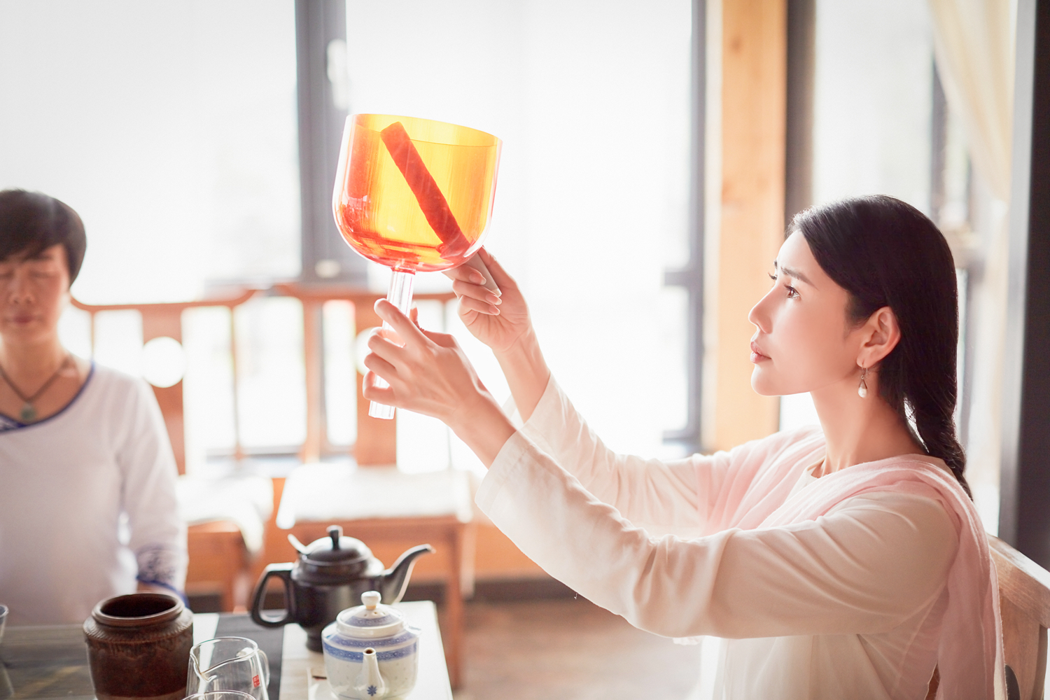 王媛,女,印度 a target="_blank" href="/item/瑜伽">瑜伽 /a>文化