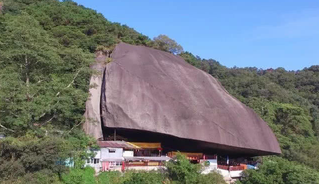  p data-id="gnbac3rpo2">甘露寺,位于潮州市潮安区桑浦后峰的顶上