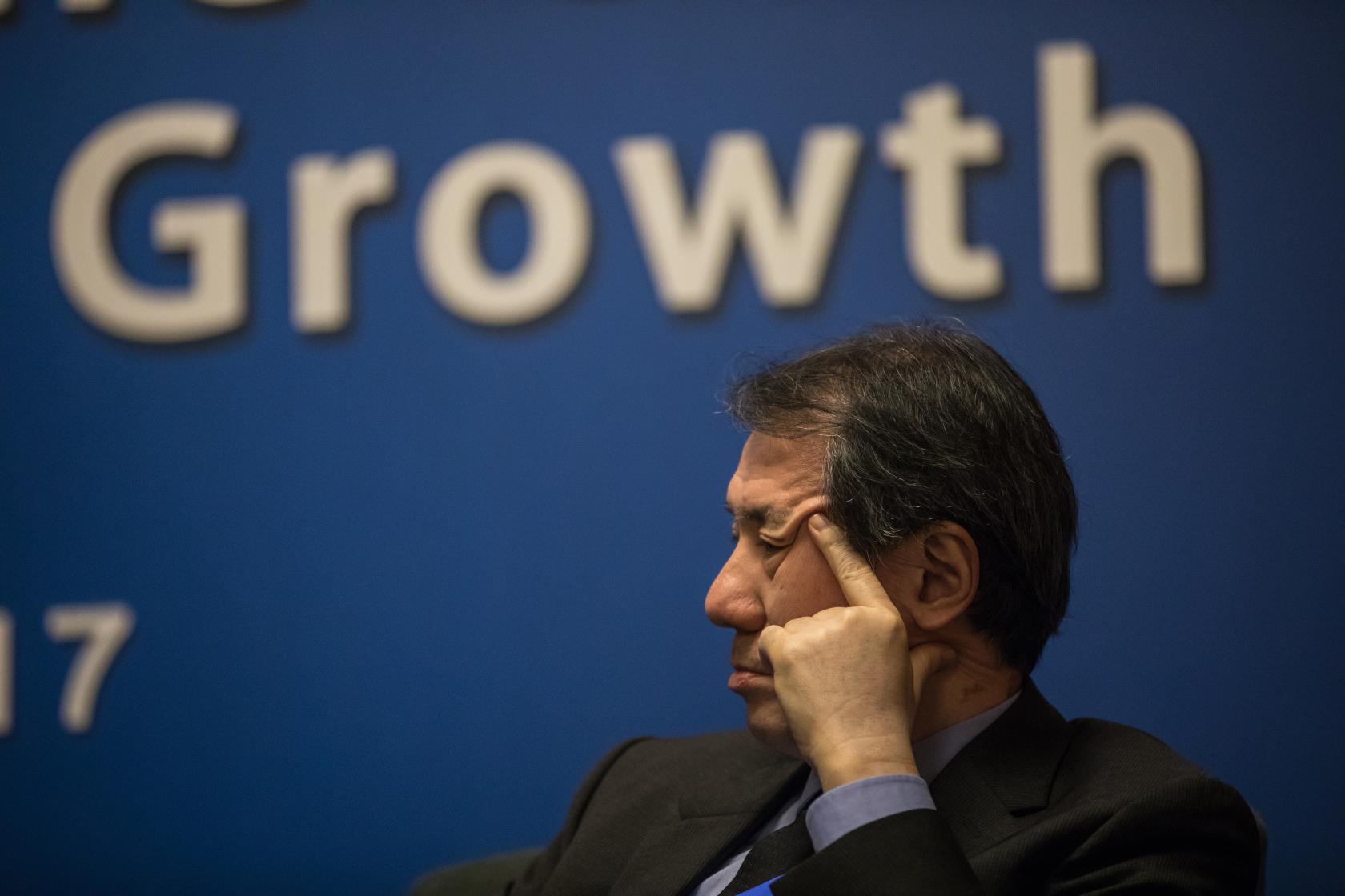  p>于品海,1958年出生于中国 a target="_blank" href="/item/香港