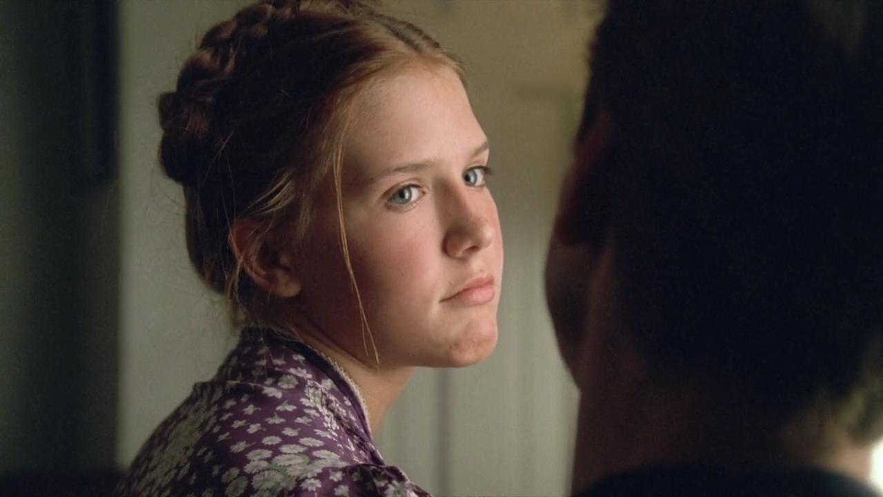 从洛儿、洛拉到多莉、多洛蕾丝，《洛丽塔》撕开了荒诞的父女之恋_百科TA说