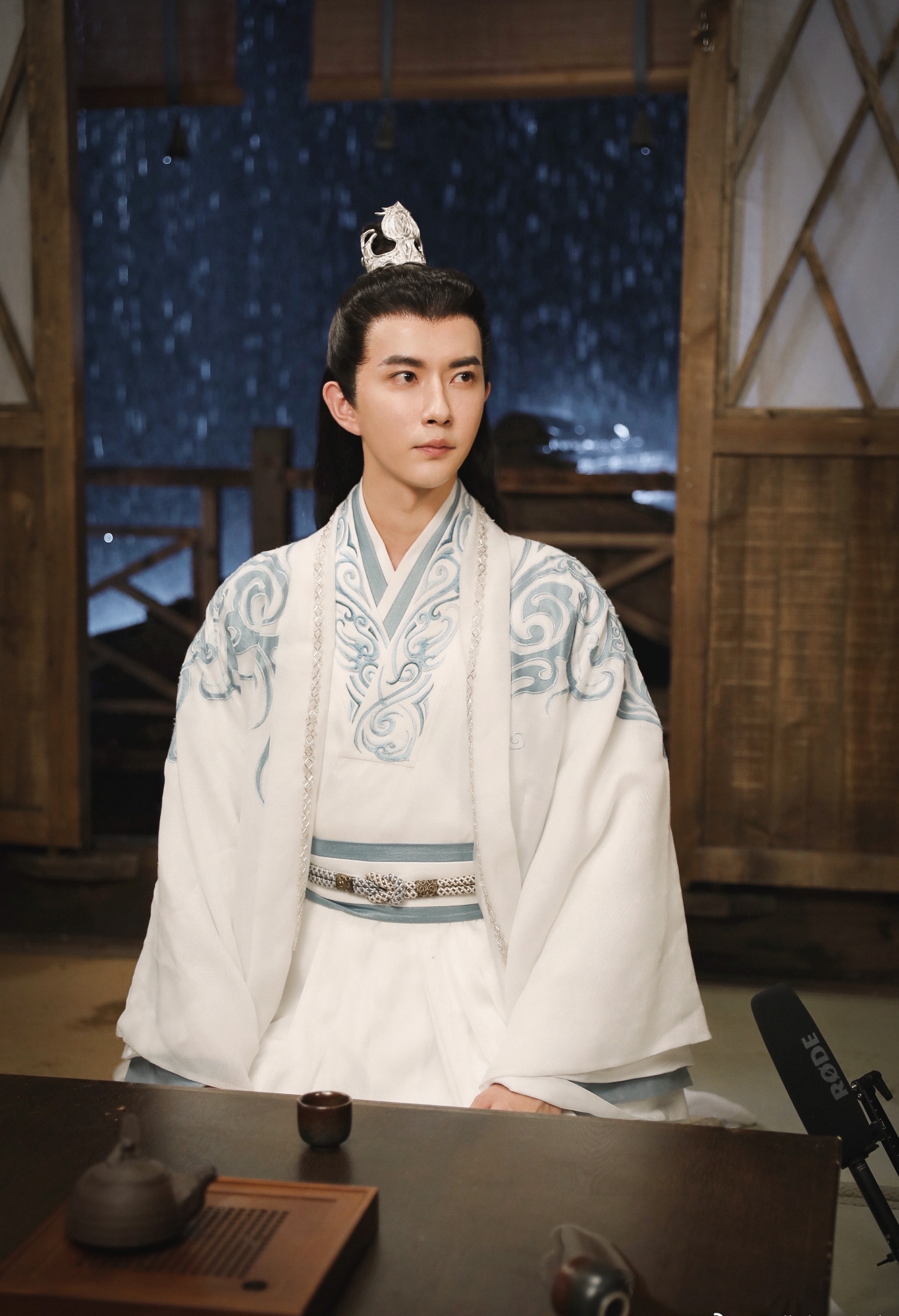 明月曾照江东寒