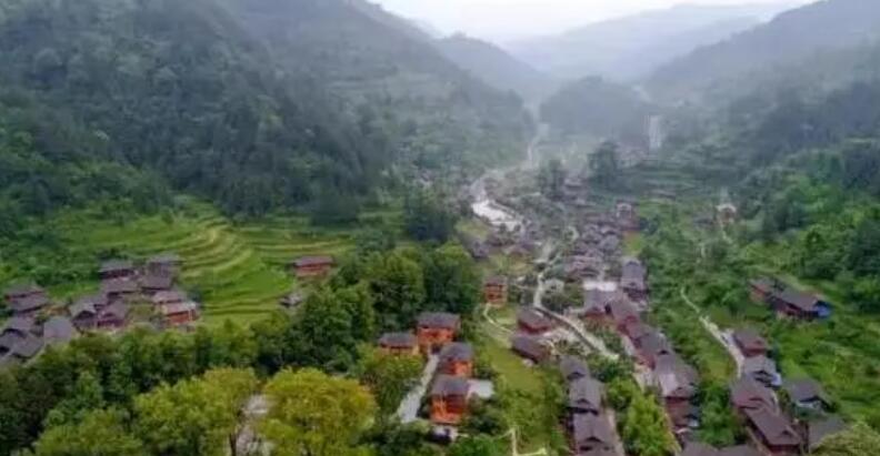  p>南宫镇,隶属于贵州省黔东南苗族侗族自治州台江县,地处 a target="