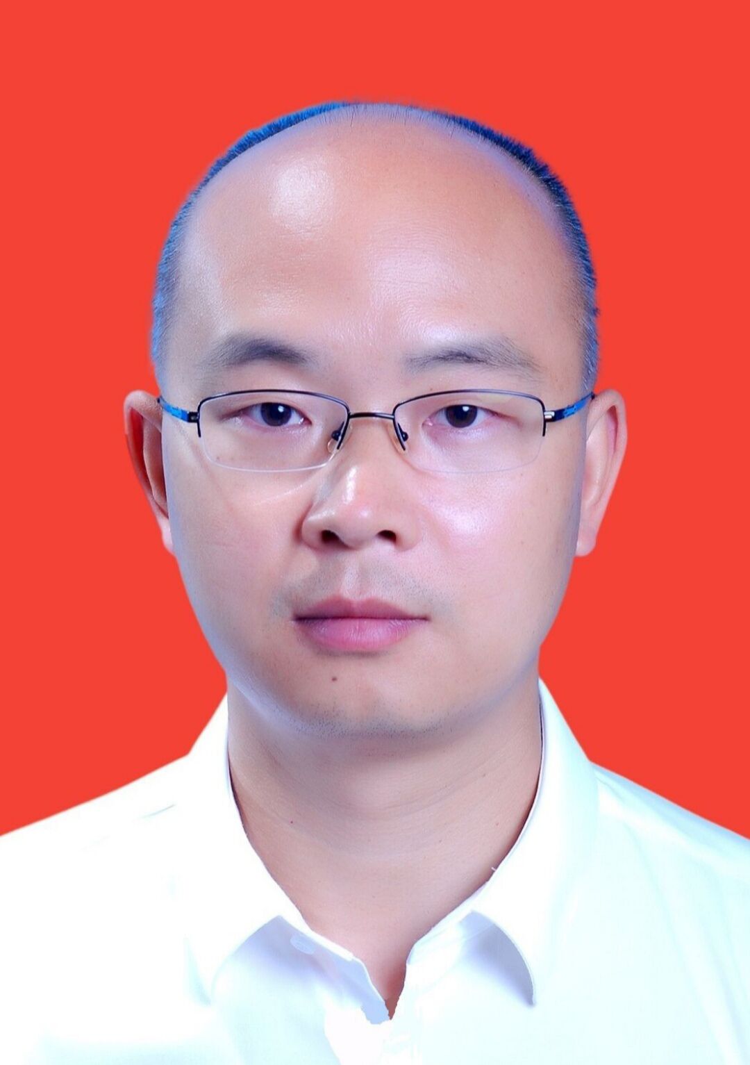  p>毛晨宇,男,汉族,生于1980年5月,四川开江县人,2003年7月参加工作