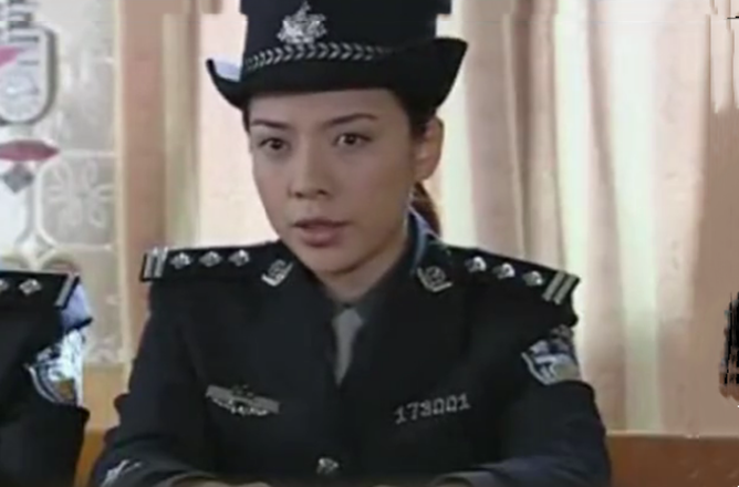 盛芳冰