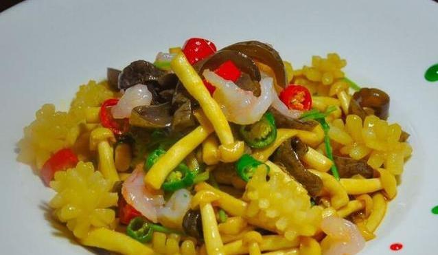 芦笋海鲜菇烧鲍鱼