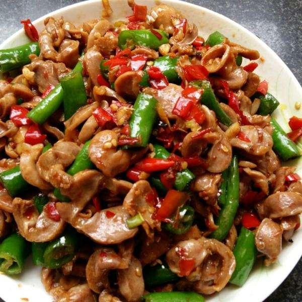 椒辣炒鸡胗