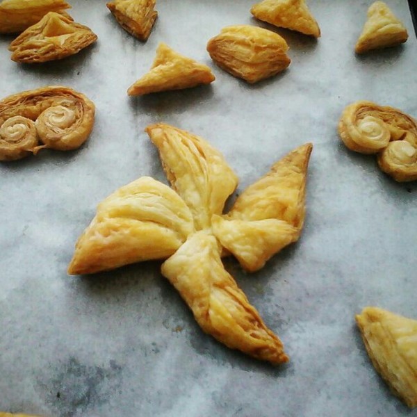 黄桃布丁风车酥