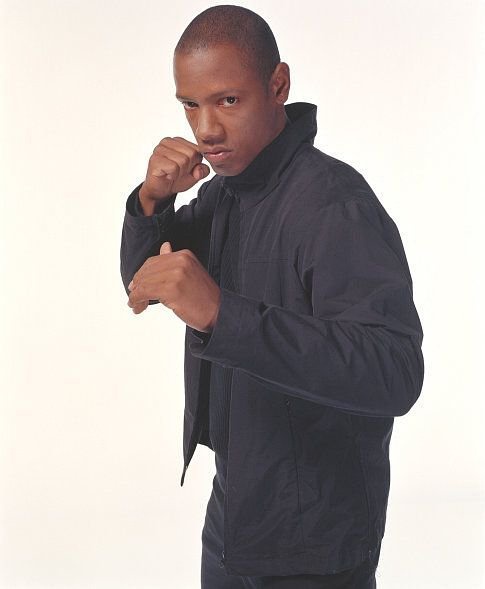 变种元素invincible(2001)