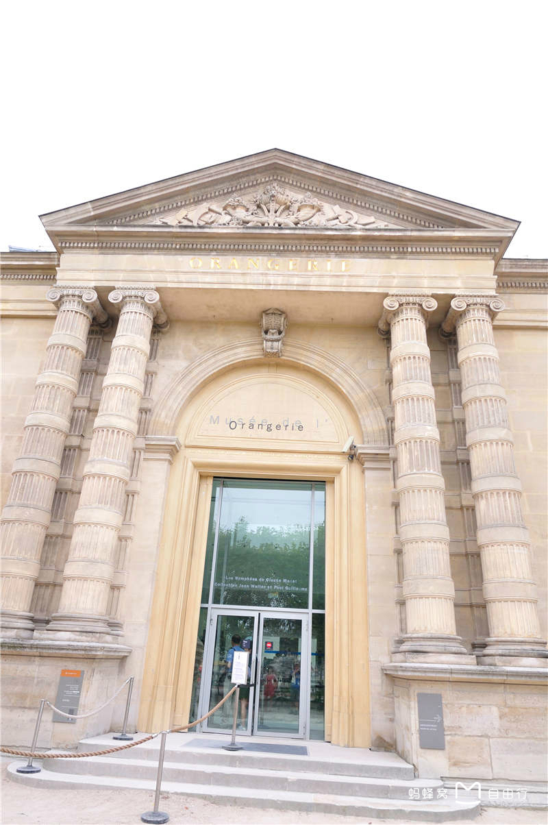 l6jh7">橘园美术馆坐落在 a target="_blank" href="/item/巴黎/858"