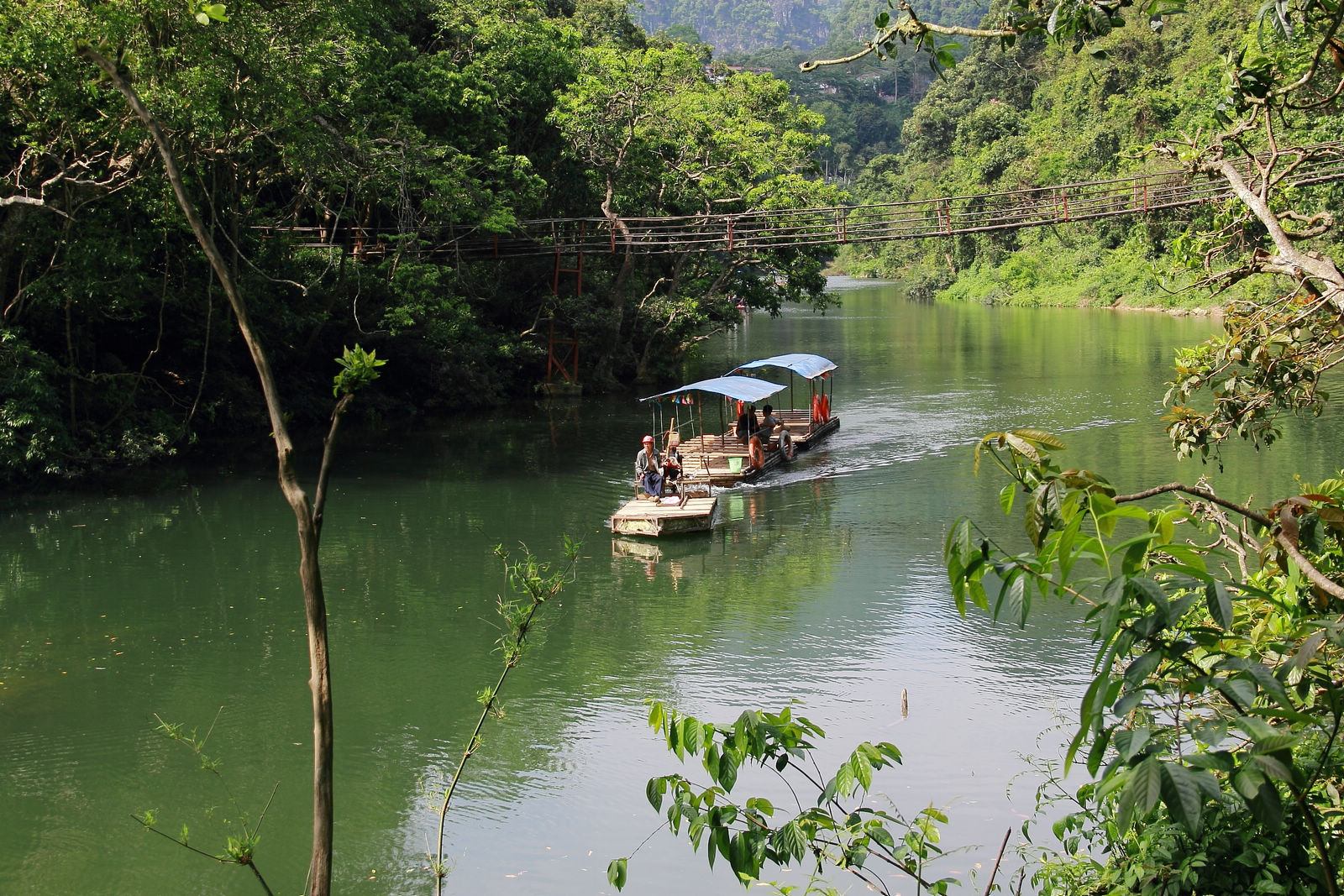 南宁龙虎山风景区