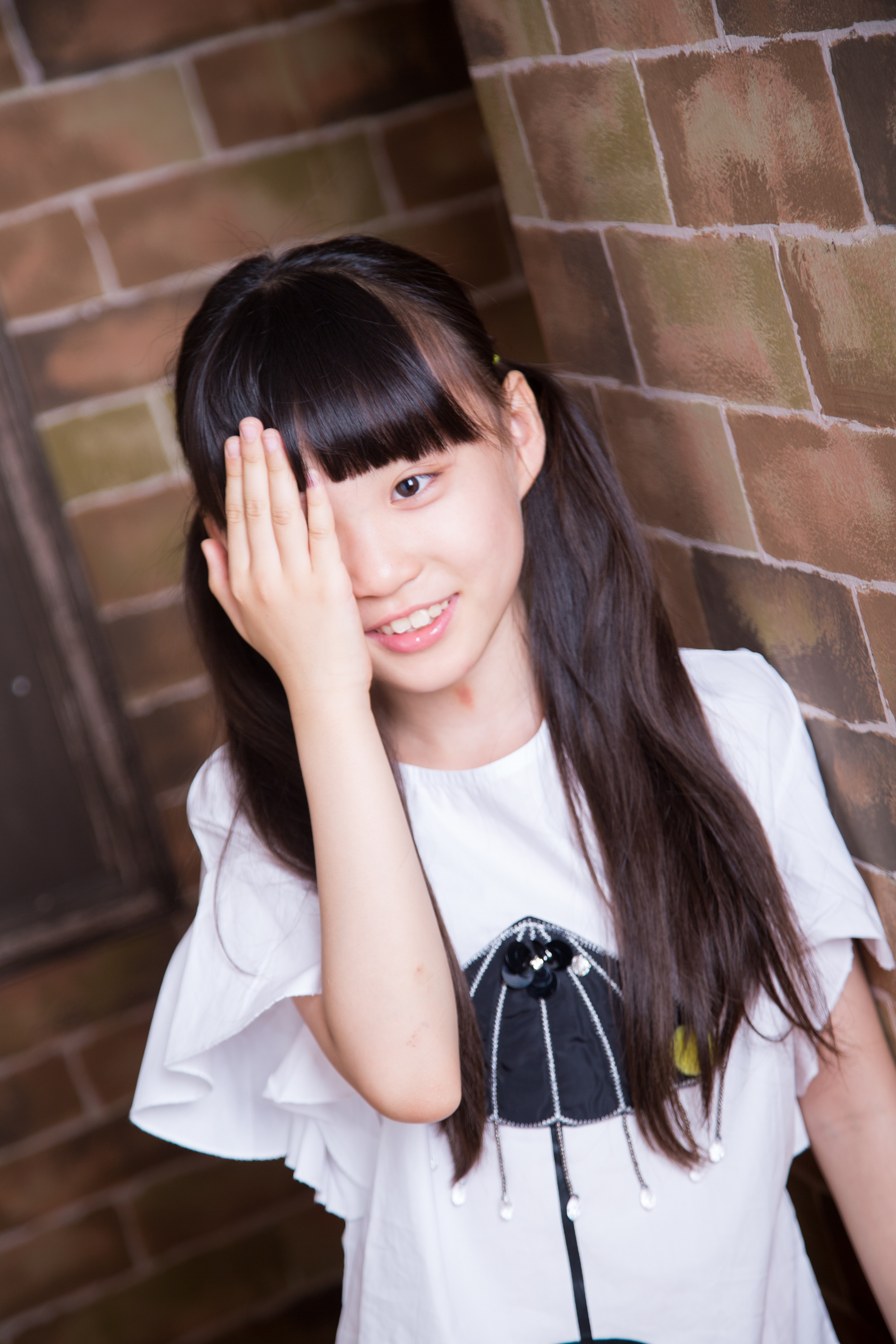 2007年5月7日出生于北京,中国内地女演员,学生