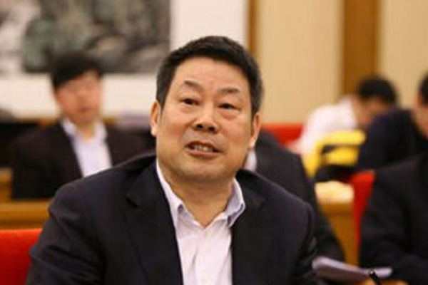  p>冯军,男,汉族,江苏省南京市人,1957年3月3日出生.