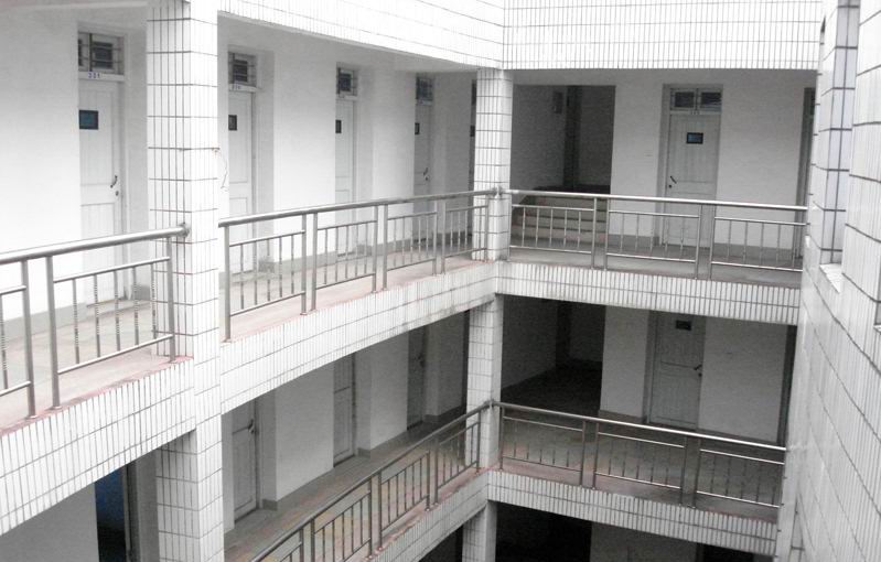  p>浙江省平阳师范学校,简称平阳师范或平师,原温州市属 a href="#"