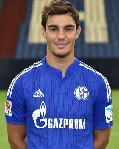  p>卡安·艾汗(kaan ayhan),1994年11月10日出生于德国格尔森基兴,是