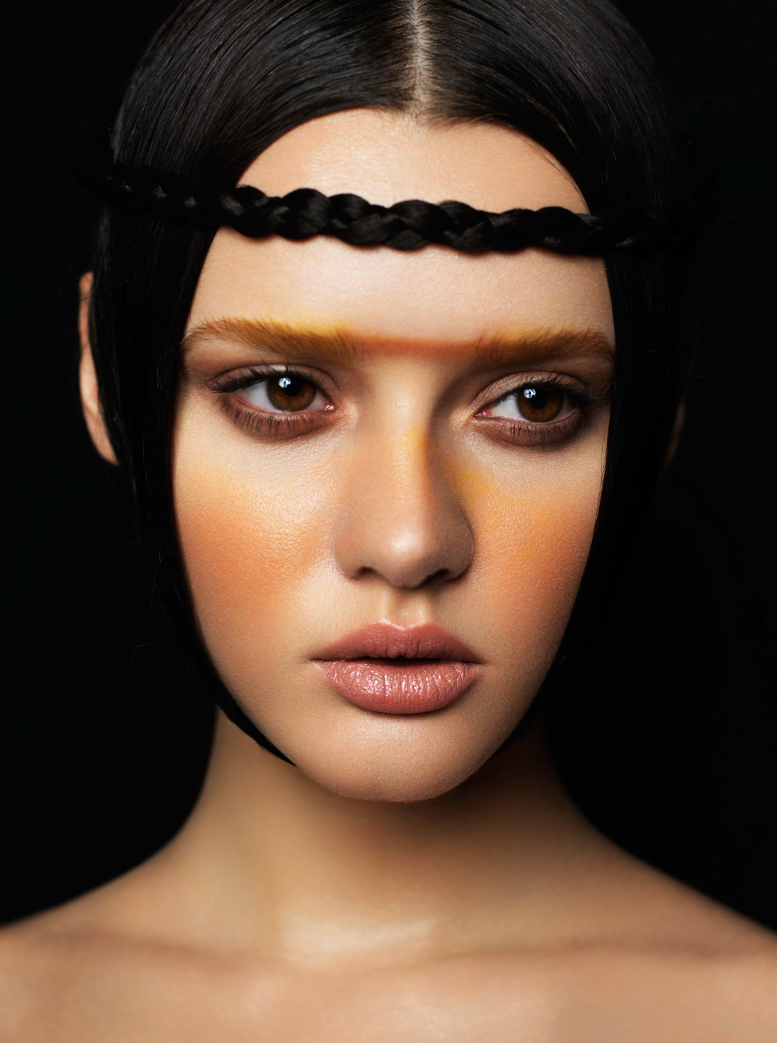 1984年10月13日出生,中国内地时尚摄影师视觉艺术家,资深明星造型师