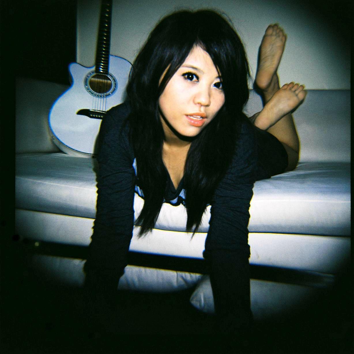  p>韩真真,1986年3月31日出生于陕西省西安市,中国内地女歌手.