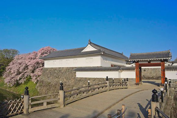  p>建武三年(1336)赤松则村(丹心)奉足利尊氏之命,为了迎击前来讨伐