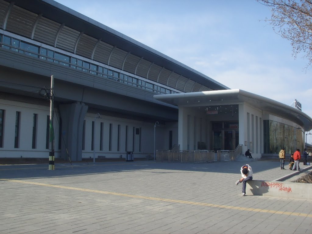  p>花梨坎站是 a target="_blank" href="/item/北京地铁15号线