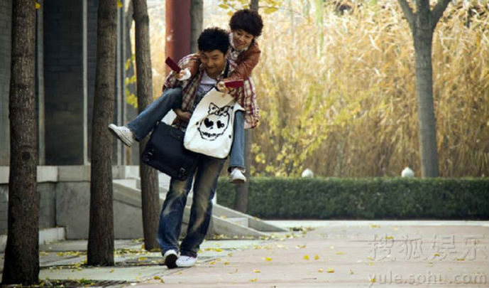 《双城生活》是由<a href="#" data