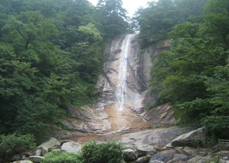  p>大龙山国家森林公园位于 a href="#" data-lemmaid="526353">安徽