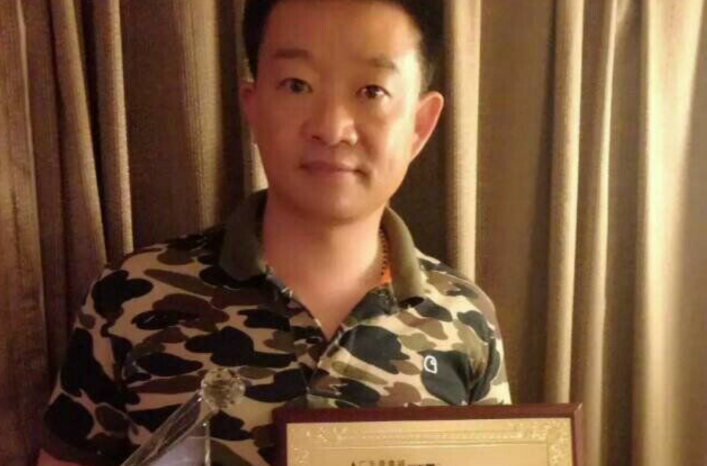  p>《如果我没有惊天动地》 /p> p>演唱:小曾 /p> p>作词:董玉方 /p> 