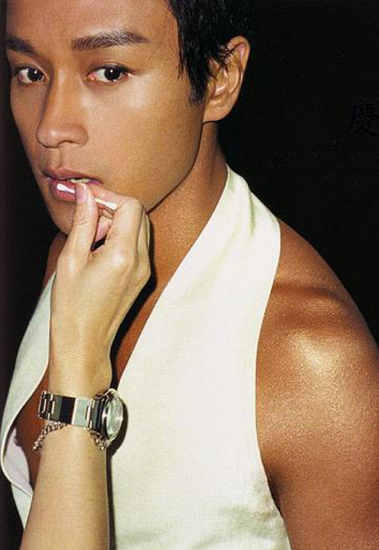  p>张国荣(1956年9月12日-2003年4月1日),出生于香港,中国香港男歌手