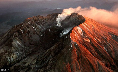  p>圣海伦斯火山位于美国西北部 a target="_blank" href="/item