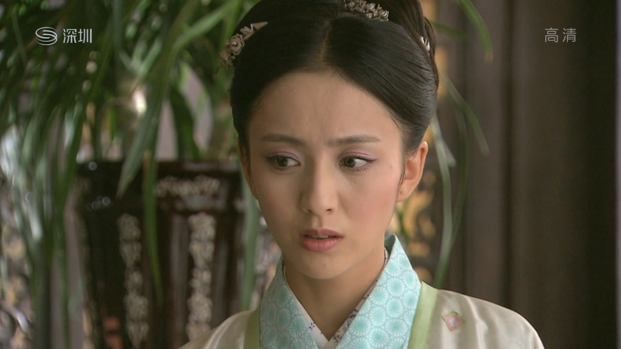 怪侠一枝梅 /a>》中的角色,由 a target="_blank" href="/item/佟丽娅