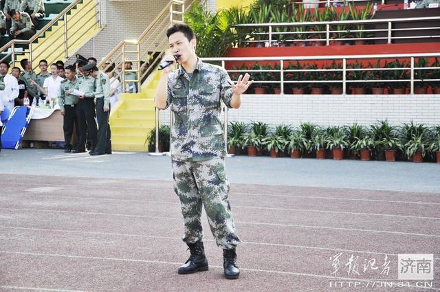 杨根思连