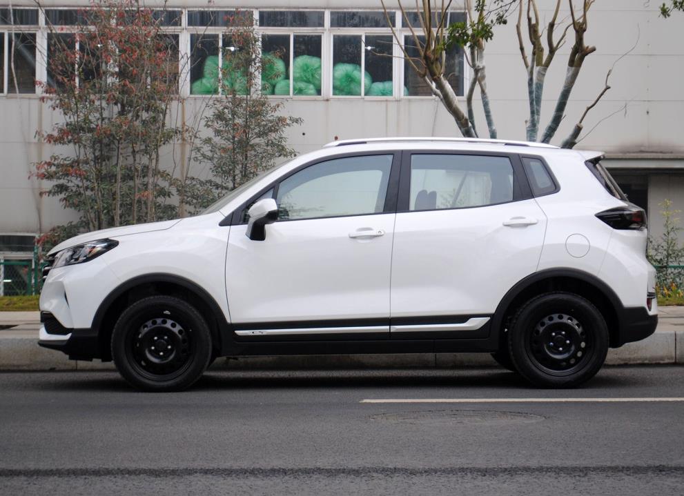 长安CS15到底怎么样？驾驶18个月，车主说了用车感受_百科TA说