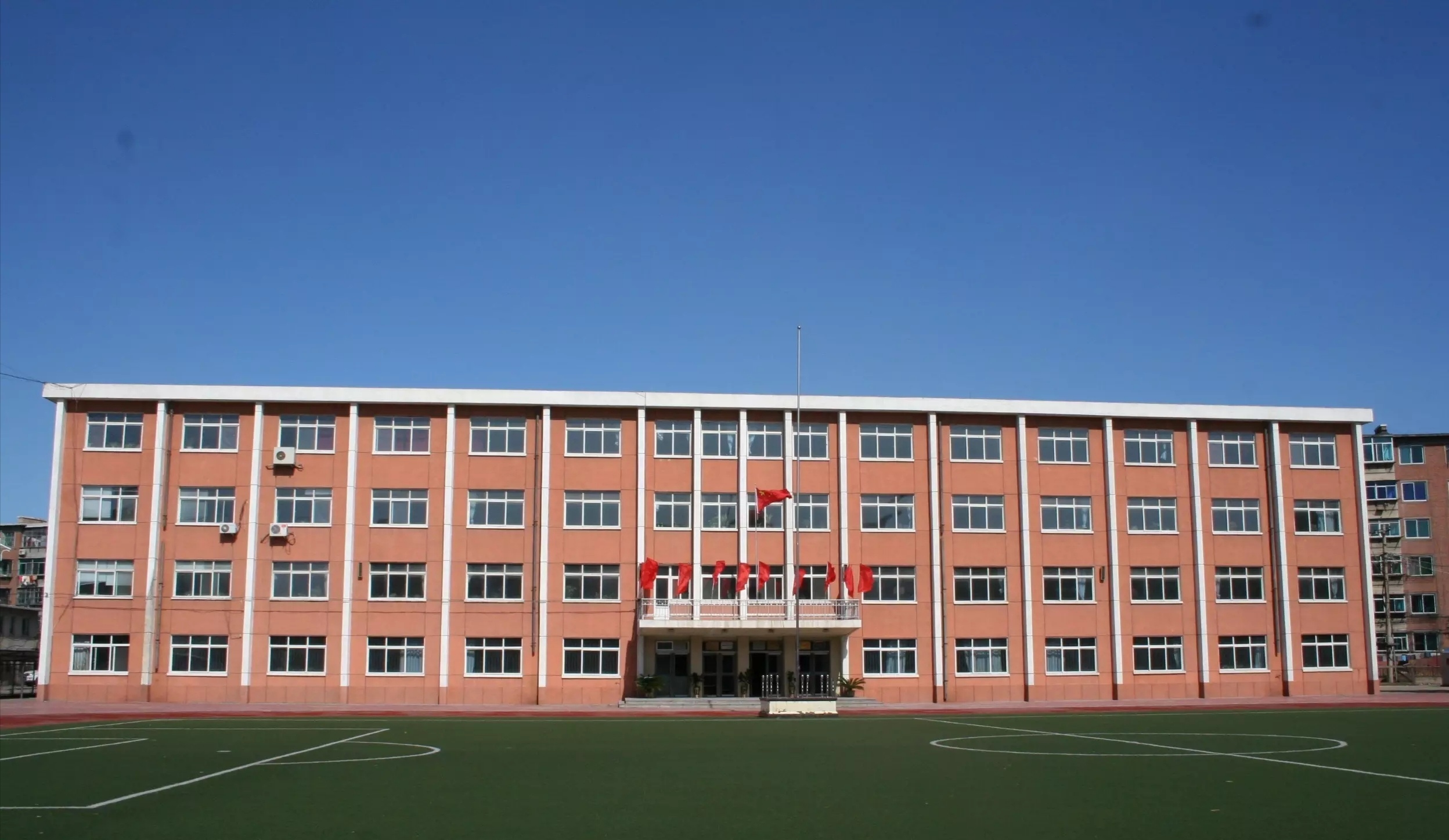 营口南楼经济开发区南楼小学