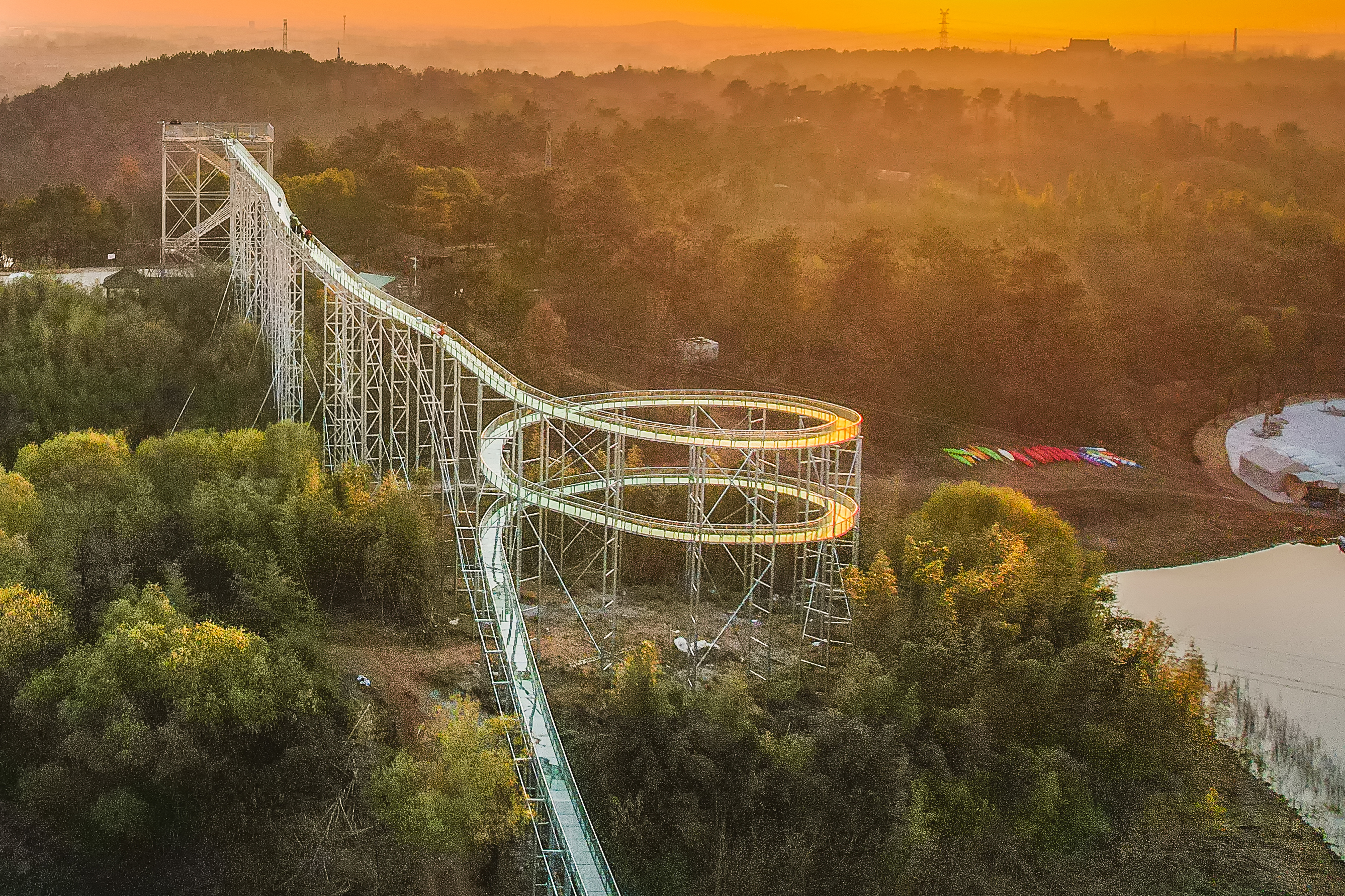 扬州户外猩球山野度假乐园