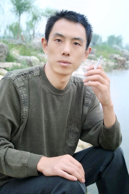  p> span class="ref" data-ctrid="swzhr7gzjg4h">张艺霖,导演,1978