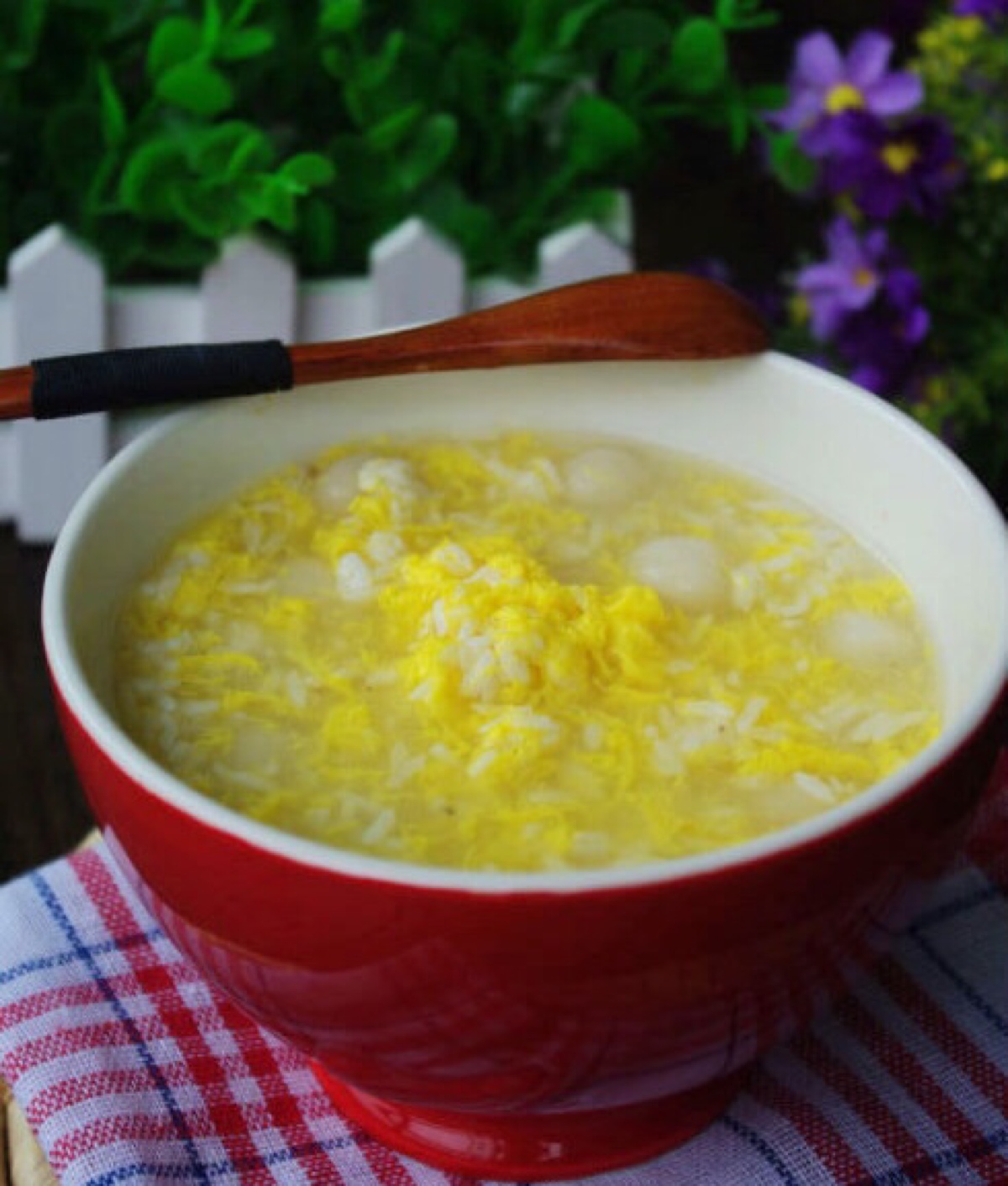 小吃,先用糯米制成 a target="_blank" href="/item/甜米酒/641928