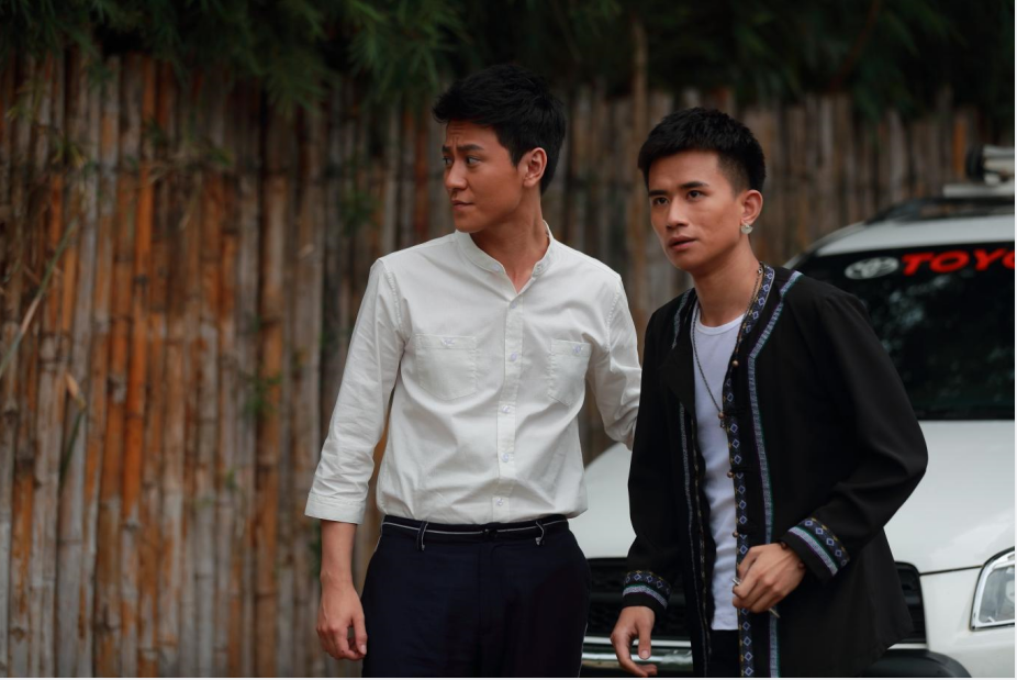 毕业于天津师范大学2012 级表演系本科,2016 年参与文章导演的电视剧