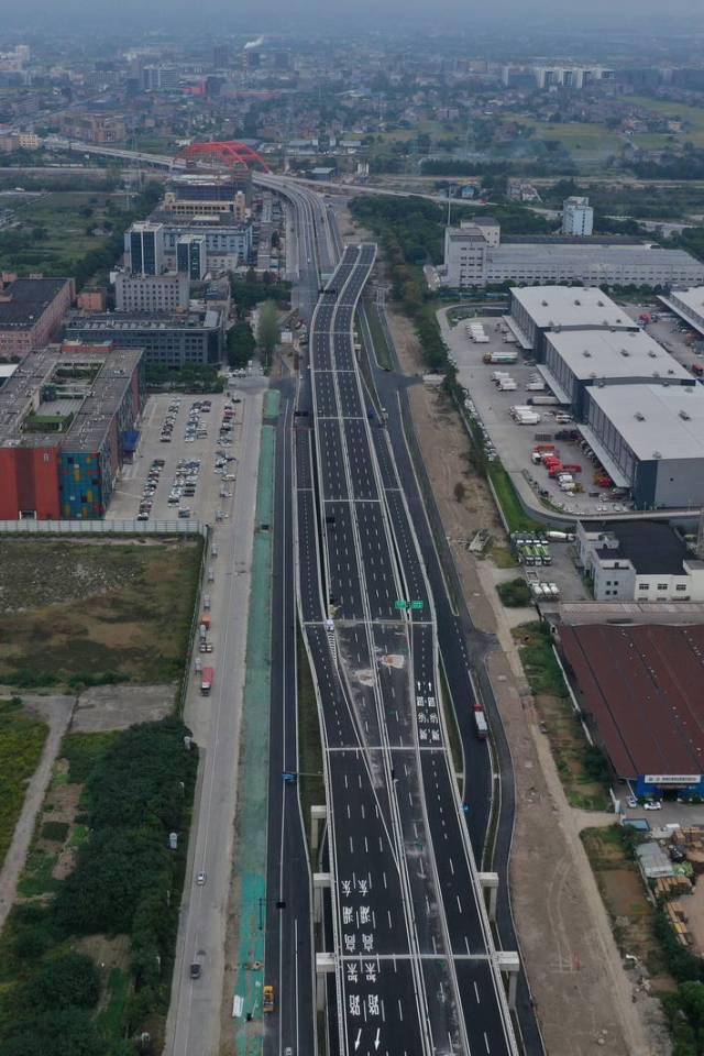  p>秋石高架路(qiushi eleveted expressway)是中国浙江省杭州市境内