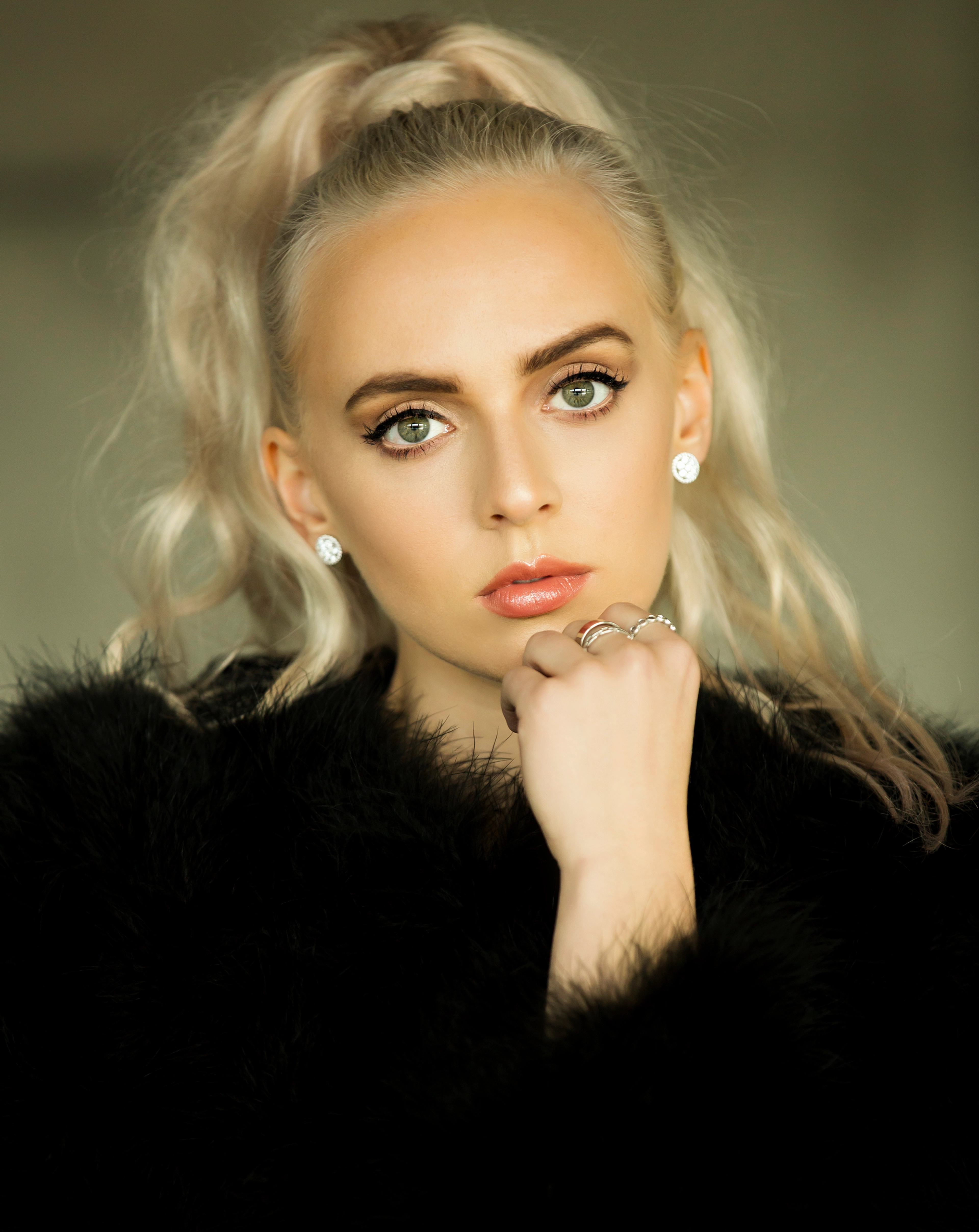  p data-id="gncnph9kip"> b>玛迪琳·贝莉 /b> i>(madilyn bailey) 