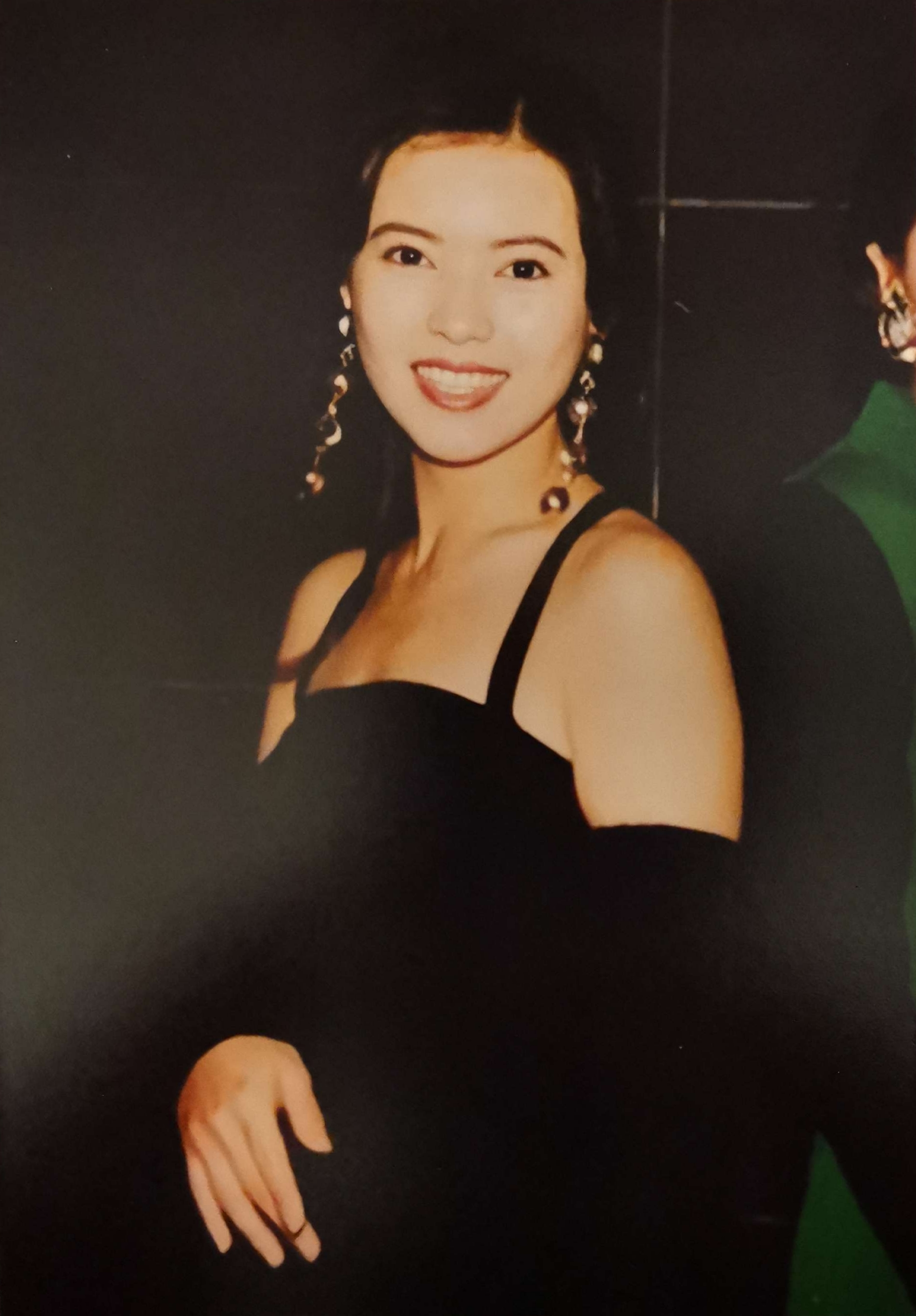 (1963年4月27日—2018年10月31日),出生于香港,中国香港影视女演员